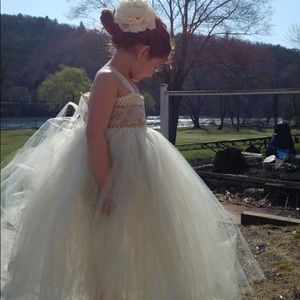 4T-6T Flower girl dress with tulle bottom